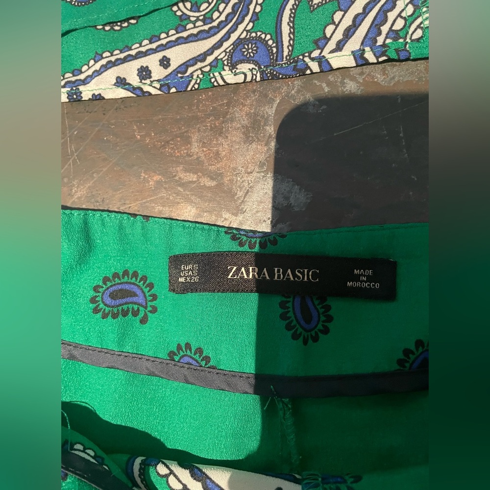 Zara Green and Blue Paisley Short Set - Picture 4 of 6